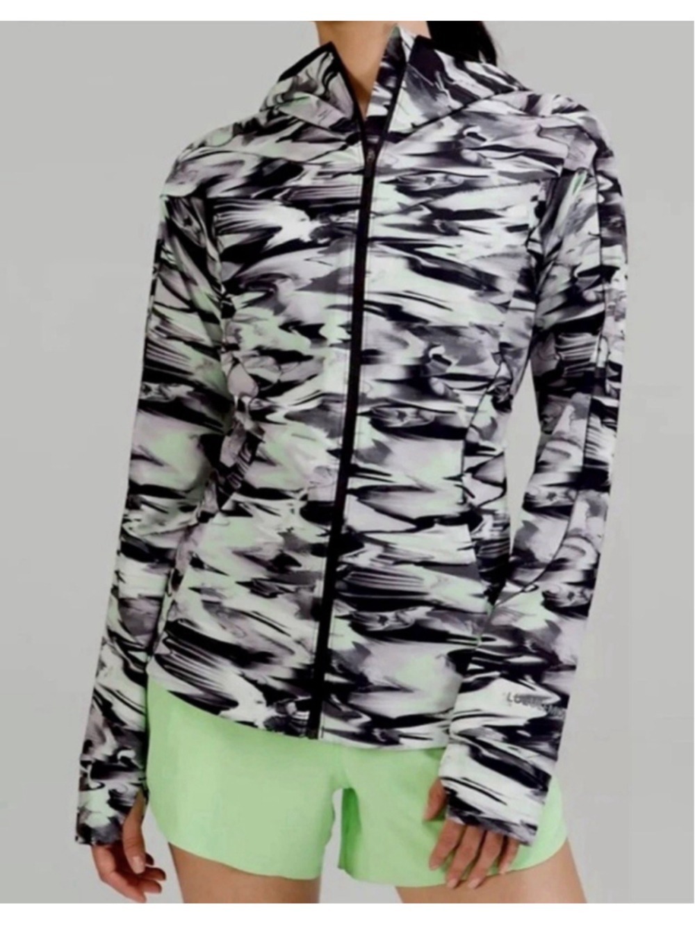 Lululemon Mist Over Windbreaker Jacket Sz 8 Women’s Packable Hood Stretch $138